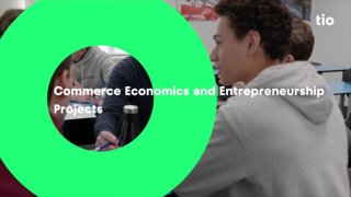 What projects does the Commerce Economics and Entrepreneurship programme offer?