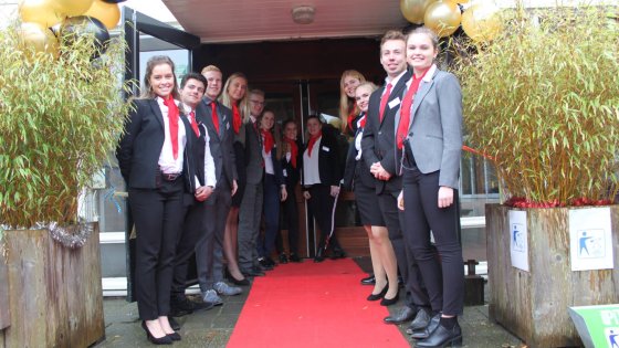 Students run a 3-star hotel in Heeg