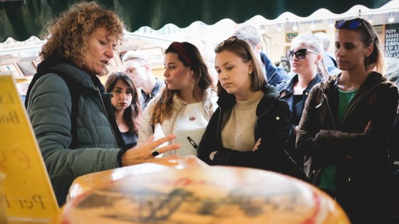 Tio exchange students