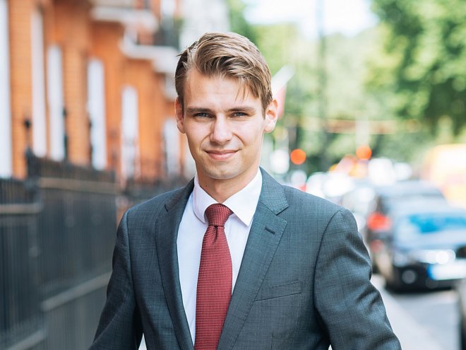 Become a hotel manager