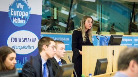 Tio student Lotte is the only student representative who is one of the official speakers.