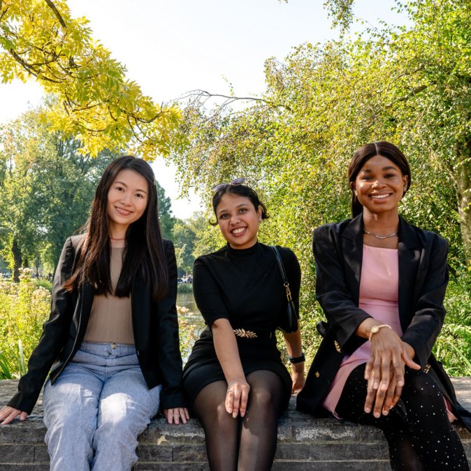 chat with our international students