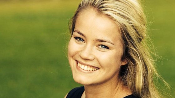 Event student Maureen does her internship at Tomorrowland