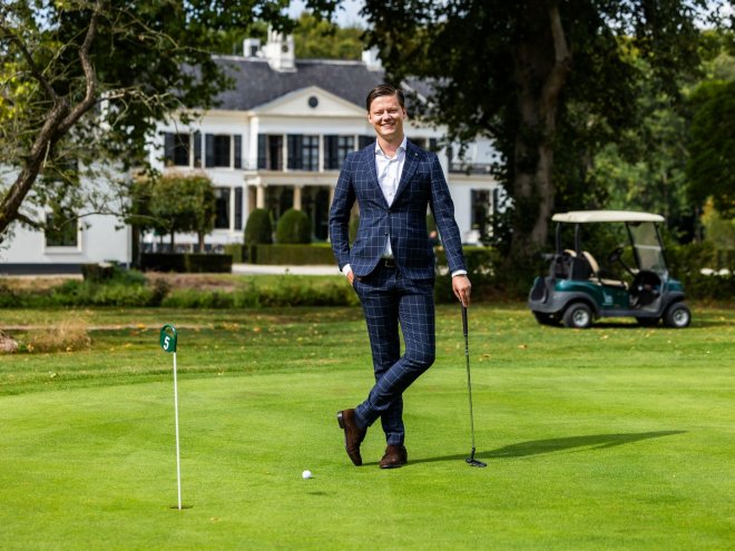 Become a luxury marketer