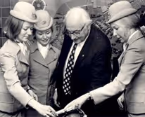 Dhr. D. F. J.  Wilmink start Tio in Hengelo